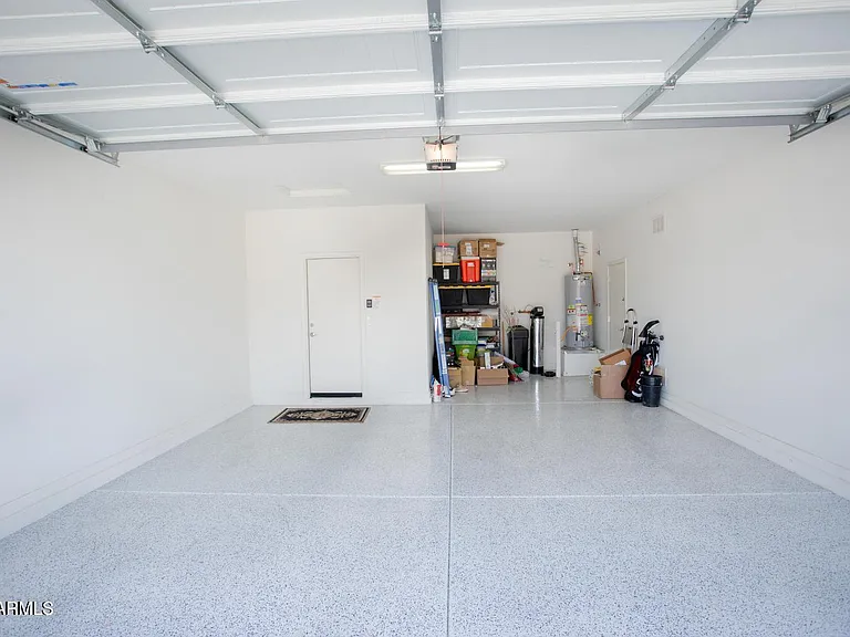 9969 W Robin Ln — Photo 34