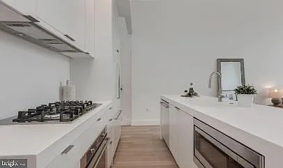 1515 K Street Condominium — Photo 2
