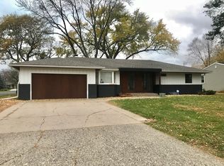 6716 Southdale Rd, Edina, MN 55435