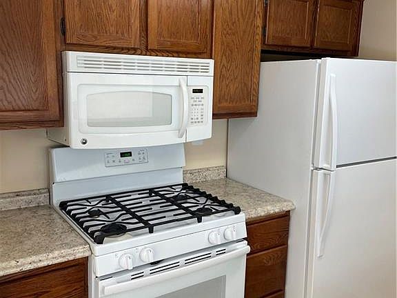 4th image of 68 Little Oak Ln Unit 68