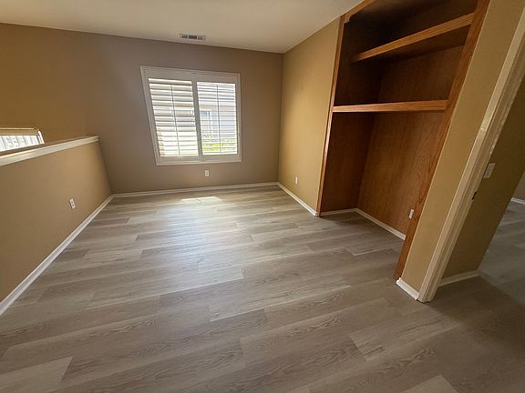 5th image of 9963 Fieldthorn St