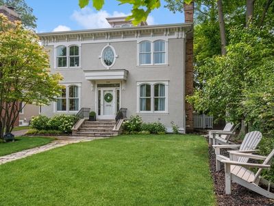564 Arbor Vitae Rd, Winnetka, IL, 60093