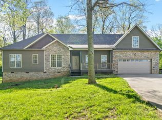 367 Barkers Mill Rd, Pembroke, KY 42266