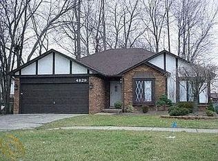 4829 Fox Hill Dr, Sterling Heights, MI 48310