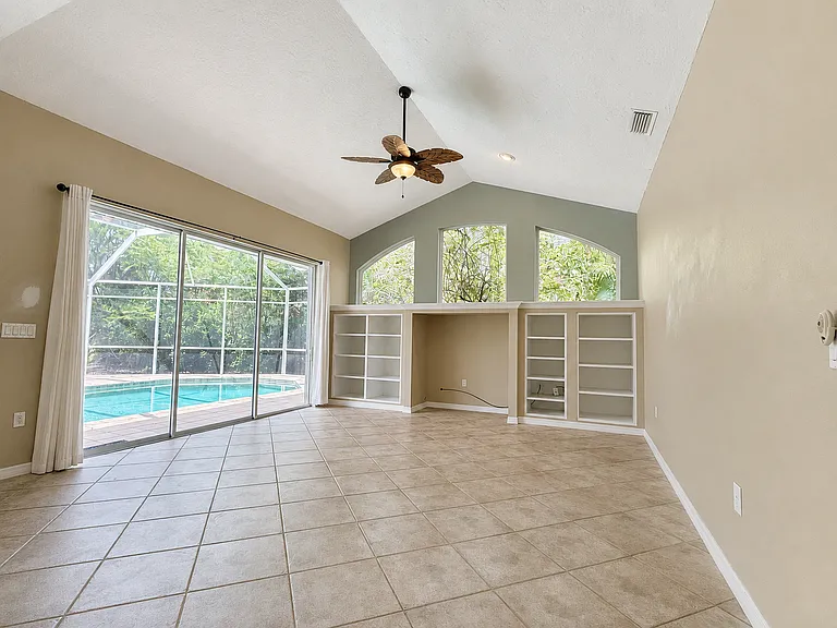 4625 Sweetmeadow Cir — Photo 8