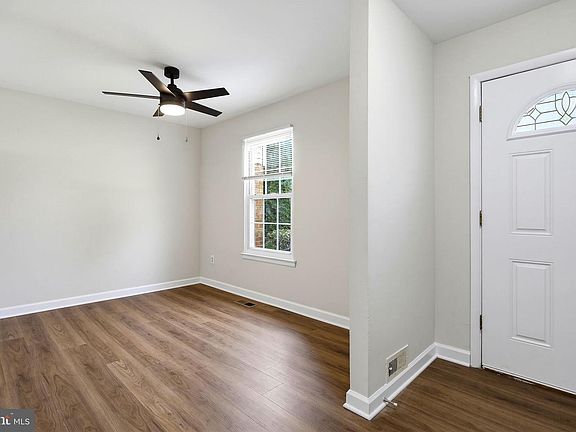 5th image of 1871 Hawk Ct