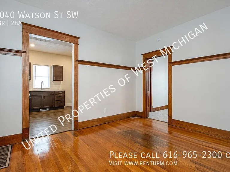 1040 Watson St SW — Photo 9