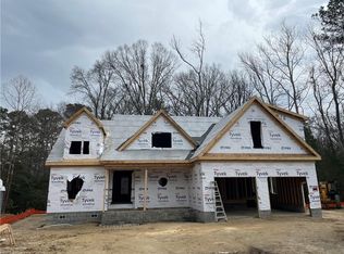 107 Batten Cv, Smithfield, VA 23430