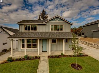 304 E Spruce Ave, La Center, WA 98629