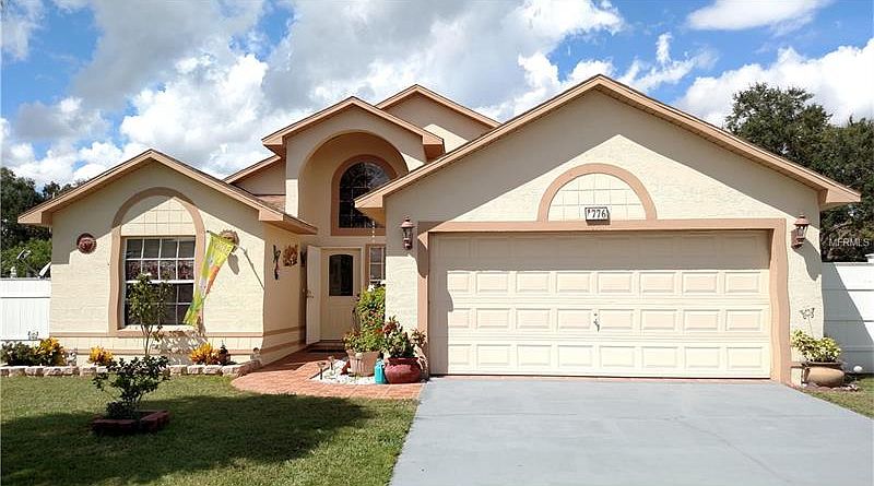 1st image of 776 Country Woods Cir