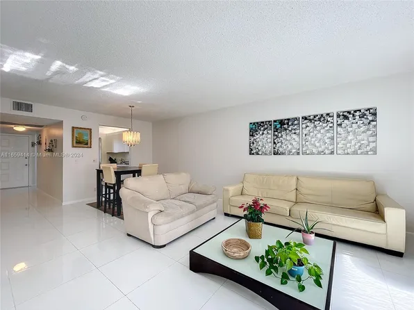 1251 SW 125th Ave APT 402T, Hollywood, FL 33027