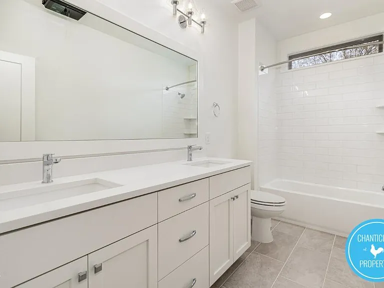 2300 Broad St — Photo 18