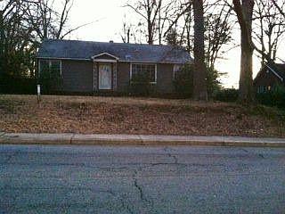 2nd image of 828 Union St