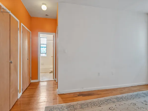 2400 Davidson Avenue image 2 of 10