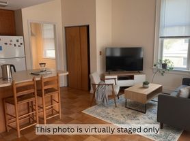 38 N Main St, Coopersburg, PA