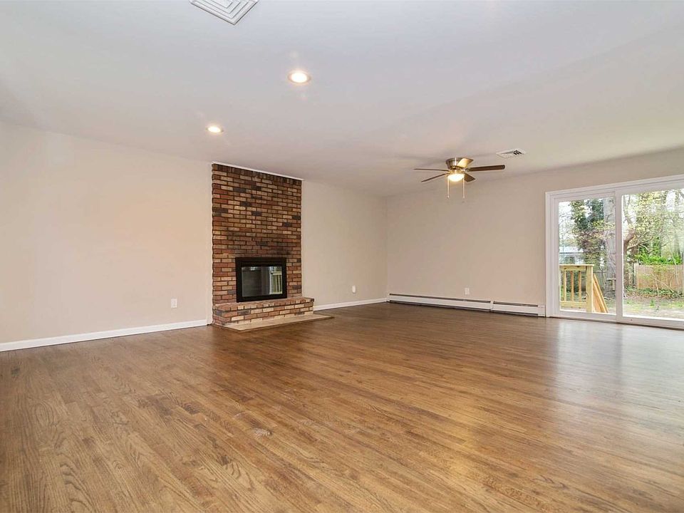 114 Elliot Ave, Lake Grove, NY 11755 Zillow