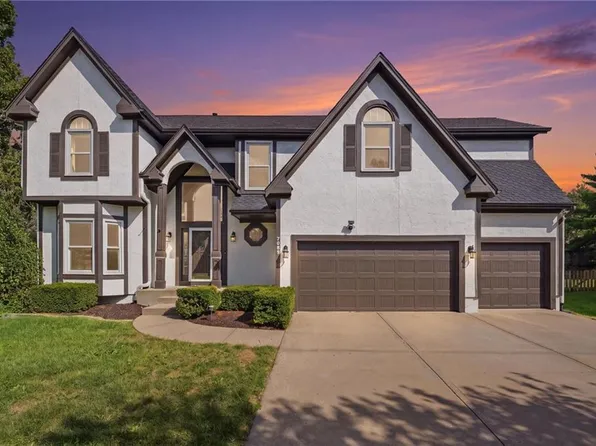 7903 W 129th Ter, Overland Park, KS 66213