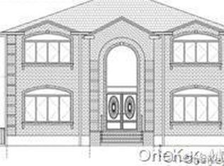 86-22 261st Street, Glen Oaks, NY