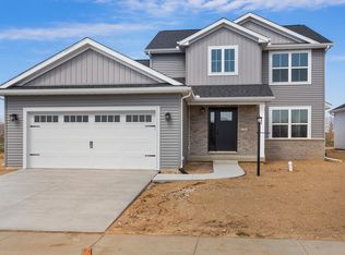 7 Kirby Cir, Monticello, IL 61856