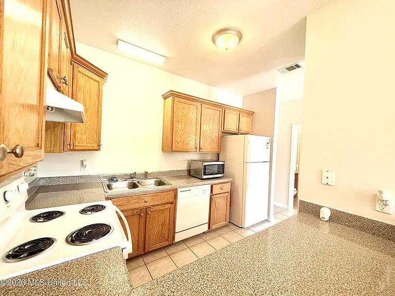 15812 Adam Rd — Photo 7