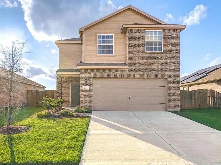 7943 Vacek Meadows Loop — Photo 1