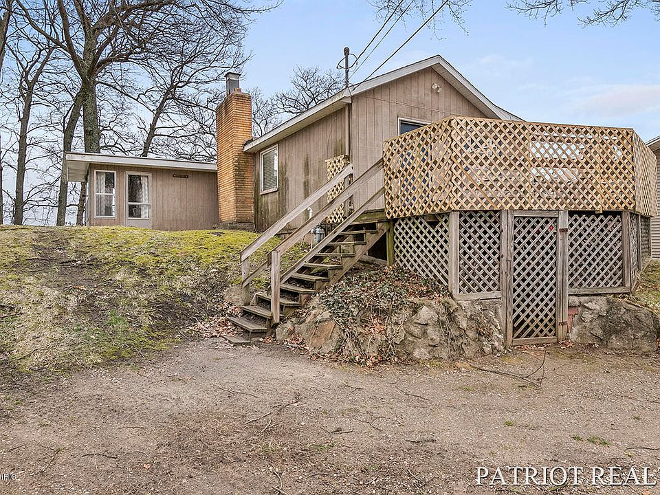 1st image of 9384 S Redwood Dr