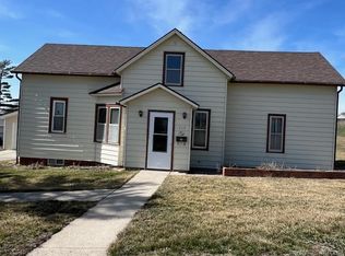217 Needham St, Winside, NE 68790