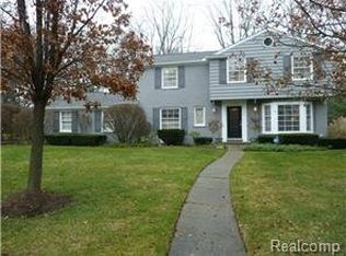 120 Clifton Rd, Bloomfield Hills, MI 48301