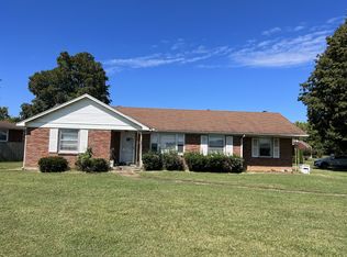 100 Allenwood Dr, Clarksville, TN 37043