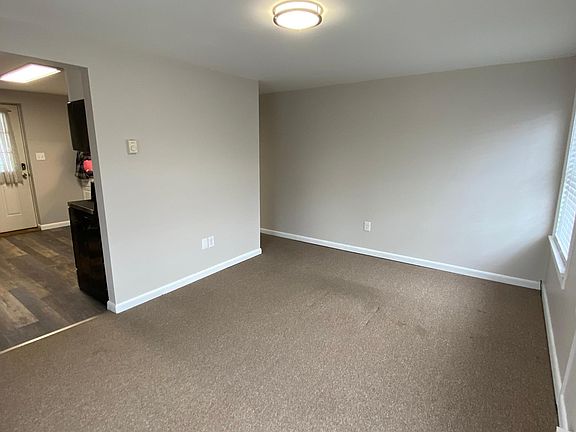 4th image of 1319 Main St Unit 2B