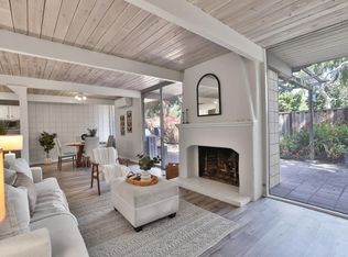 1076 Pomeroy Ave, Santa Clara, CA 95051