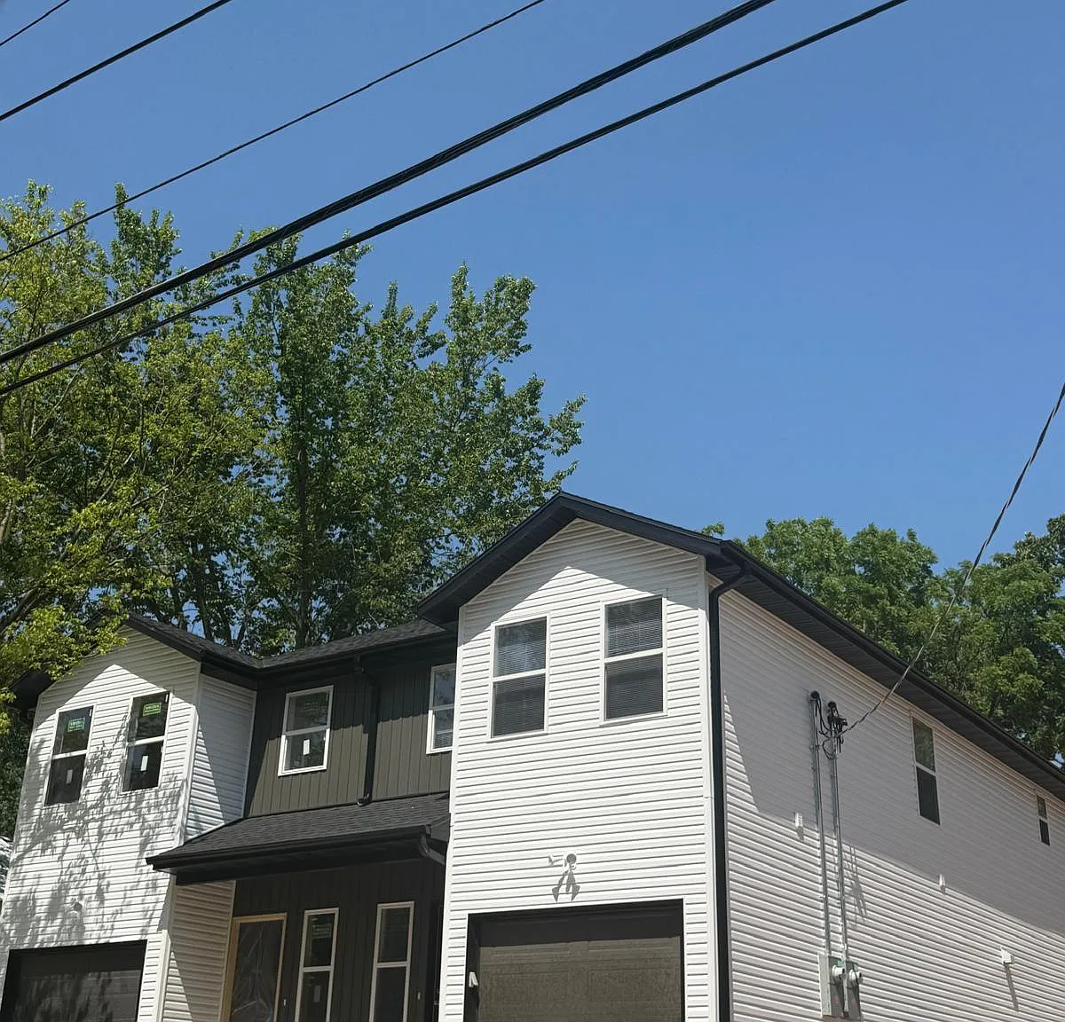 3 bed, 2.5 bath, 1500 sqft, $1,695 — Photo 2