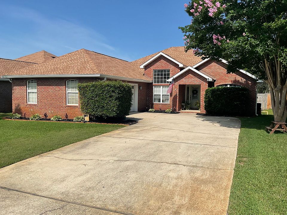 1st image of 294 Tecumseh Ln