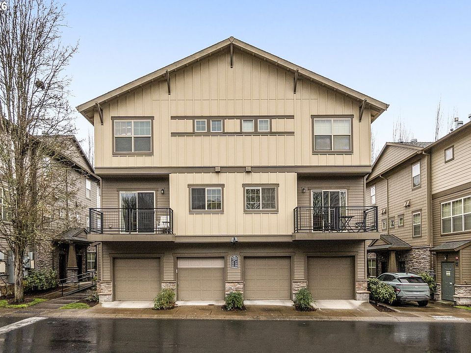 1st image of 654 NE Newstead Ln