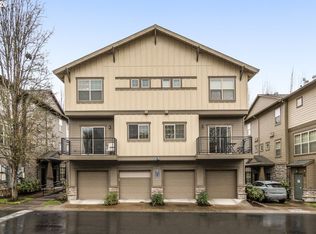 654 NE Newstead Ln, Hillsboro, OR 97006