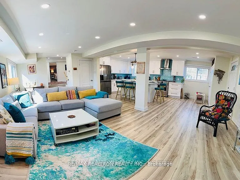 2306 Crystal Beach Rd — Photo 3