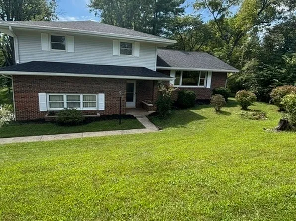 4520 E Heritage Woods Rd, Bloomington, IN 47401