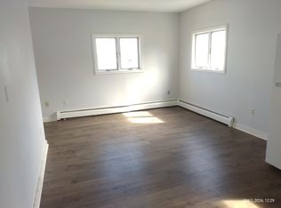 6 North Ave #2, Sanford, ME 04073