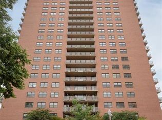 Executive House, Saint Louis, MO 63108