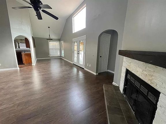 5th image of 8814 Pine Forest Dr
