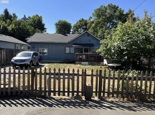 5724 NE Ainsworth St, Portland, OR 97218