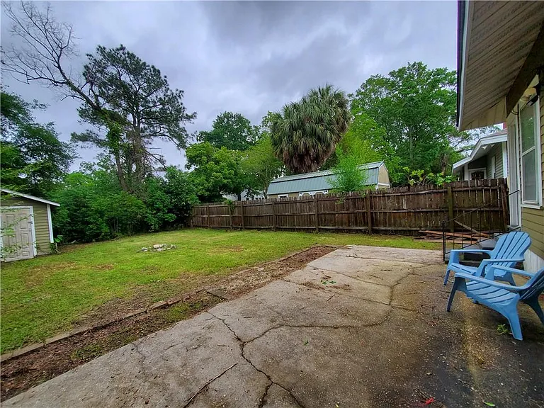 1916 Myrtle Ave — Photo 16