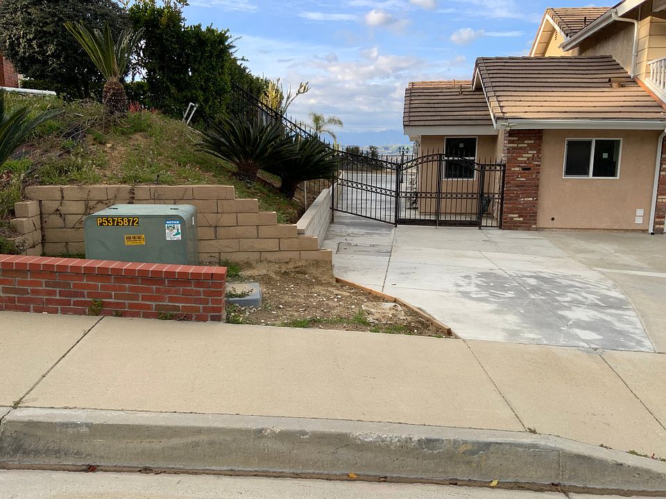 1st image of 2517 Herlinda Ln #B