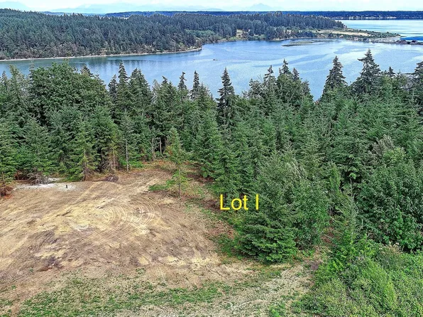 1 I Triangle Cove Lane, Camano Island, WA 98282