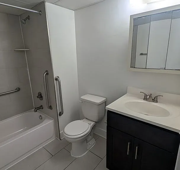 720 Monmouth St — Photo 25