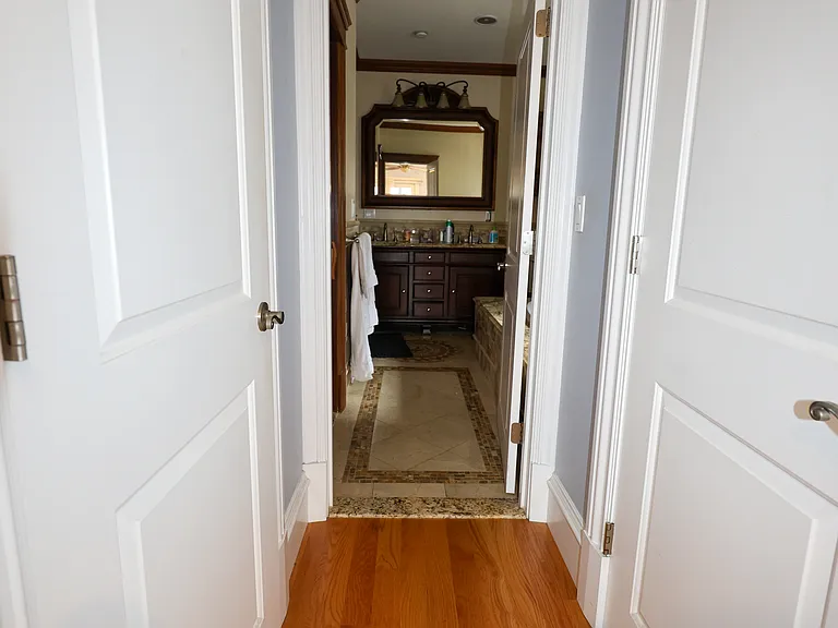 127 Nonantum St #B — Photo 22