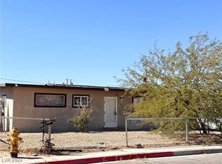 1725 Willowbrook Dr, Las Vegas, NV 89106