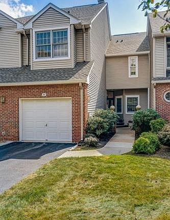 2nd image of 50 Kent Dr #C0157-157