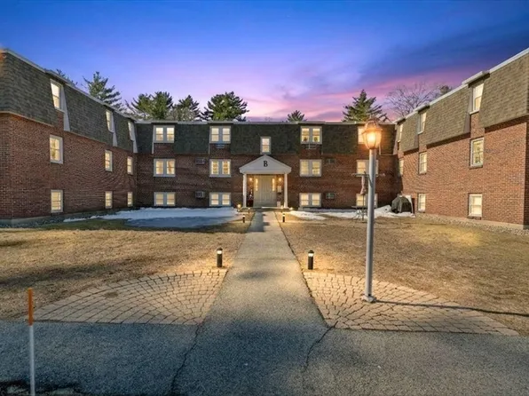 870 Haverhill St APT 23B, Rowley, MA 01969