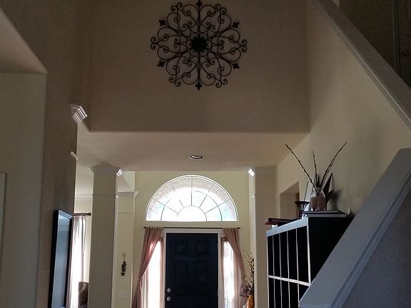 4th image of 1260 Highland Dr